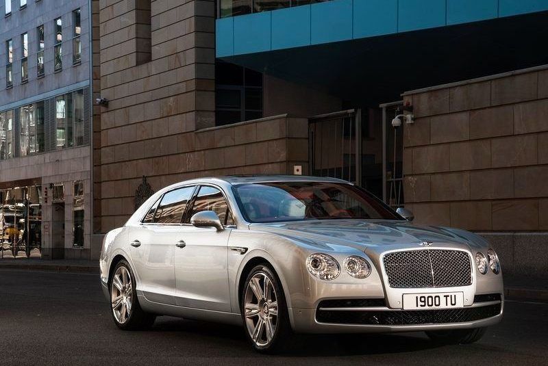 Range-Rover Flying Spur V8 (A)