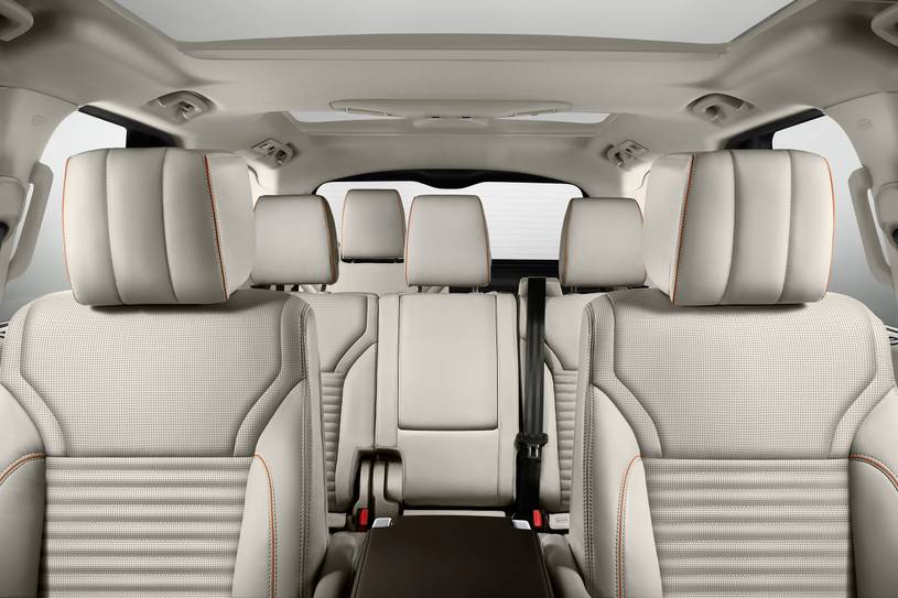 2020_land-rover_discovery_4dr-suv_hse-luxury-td6_rsd_oem_1_815